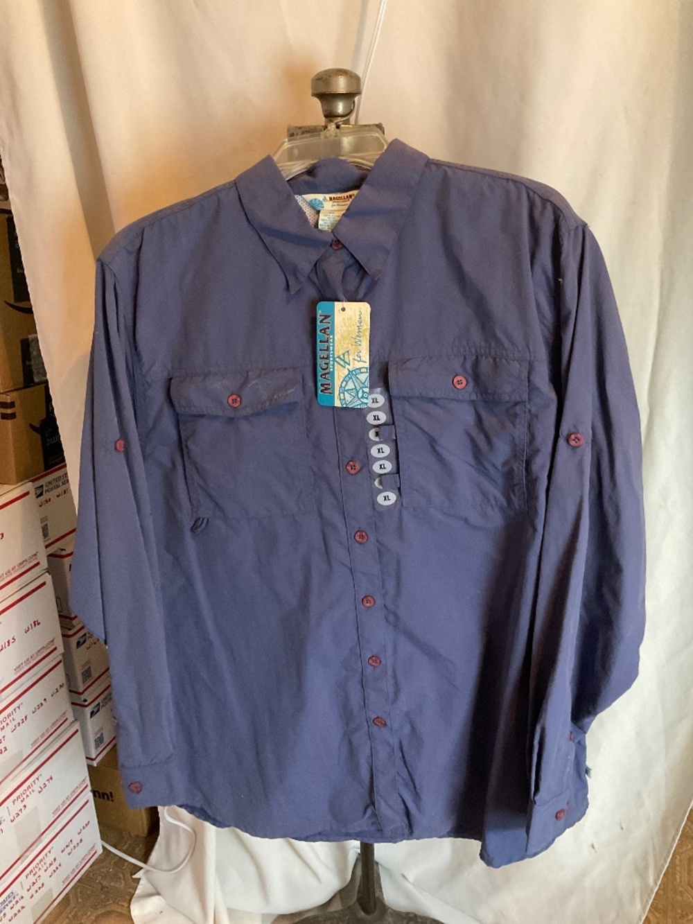 Long sleeve sportswear shirt for women by Magellan size XL. W255